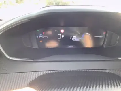 Photo 9 Peugeot 208  Hybrid 110 ch e-DCS6