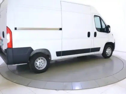 Photo 5 Peugeot Boxer  TOLE 3.3 T L2H2 BLUEHDI 140 S&S BVM6