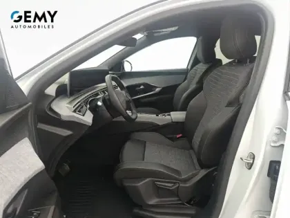 Photo 8 Peugeot 3008  Hybrid 136 e-DCS6