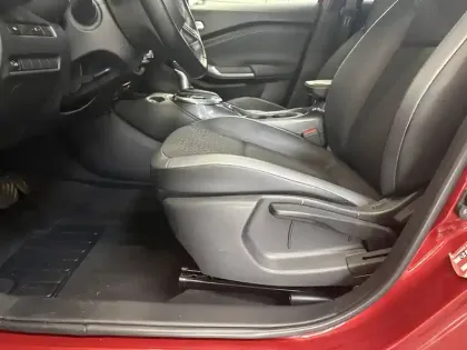 Photo 39 Nissan Juke  HYBRID 143