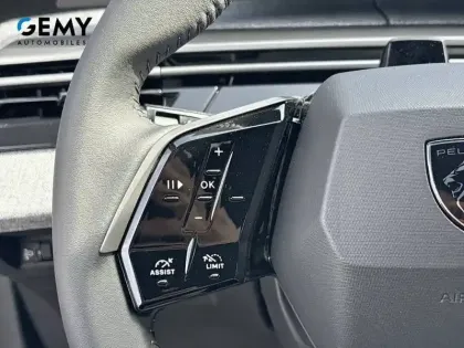 Photo 14 Peugeot 5008  Electrique 210 ch 73 kWh