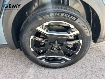 Photo 10 Peugeot 5008  Electrique 210 ch 73 kWh
