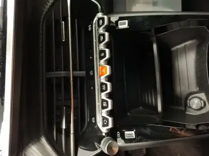 Photo 25 Peugeot 2008  100 S&S BVM6