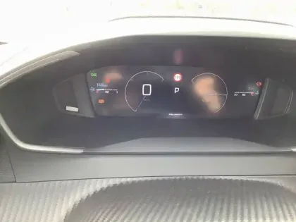 Photo 9 Peugeot 208  Hybrid 110 ch e-DCS6