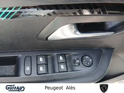 Photo 11 Peugeot 208  Electrique 50 kWh 136ch
