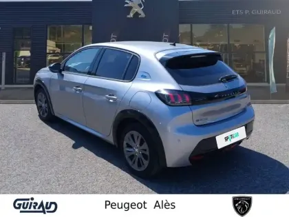 Photo 6 Peugeot 208  Electrique 50 kWh 136ch
