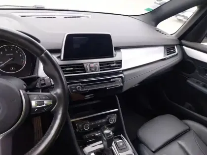 Photo 13 BMW Serie 2 Active Tourer 225xe iPerformance 224 ch
