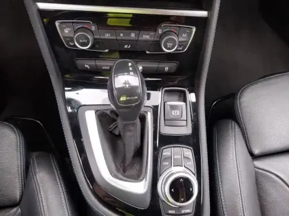 Photo 12 BMW Serie 2 Active Tourer 225xe iPerformance 224 ch
