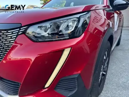 Photo 15 Peugeot 2008  PureTech 100 S&S BVM6