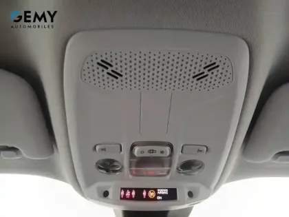 Photo 38 Peugeot 2008  PureTech 100 S&S BVM6