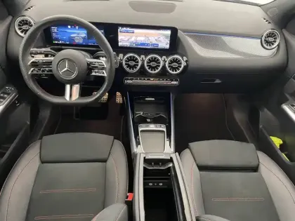 Photo 29 Mercedes GLA  180 d 8G-DCT