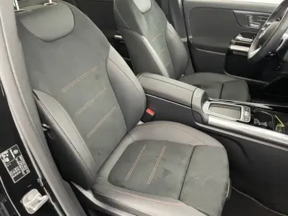 Photo 30 Mercedes GLA  180 d 8G-DCT