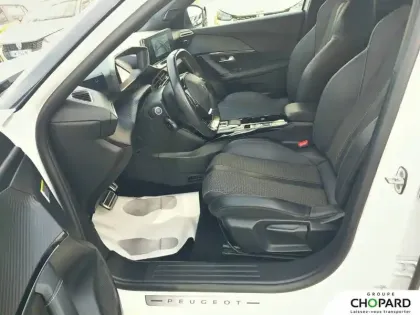 Photo 11 Peugeot 2008  Electrique 136 ch