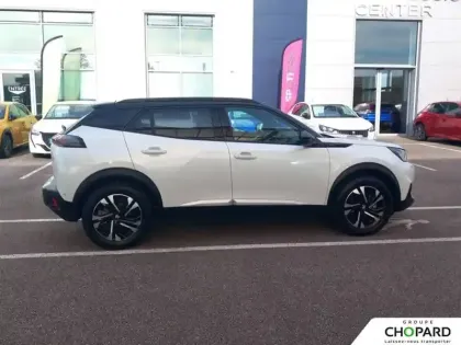 Photo 31 Peugeot 2008  Electrique 136 ch