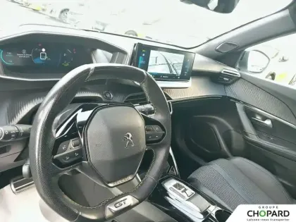 Photo 12 Peugeot 2008  Electrique 136 ch