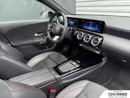 Photo 12 Mercedes Classe A  200 d 8G-DCT