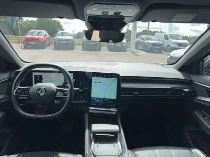 Photo 8 Renault Austral  E-Tech hybrid 200