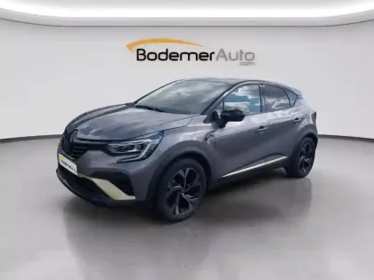 Photo 15 Renault Captur  E-Tech full hybrid 145