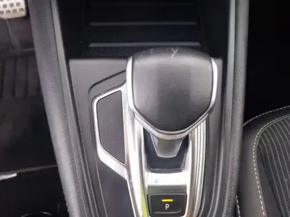 Photo 12 Renault Captur  E-Tech full hybrid 145