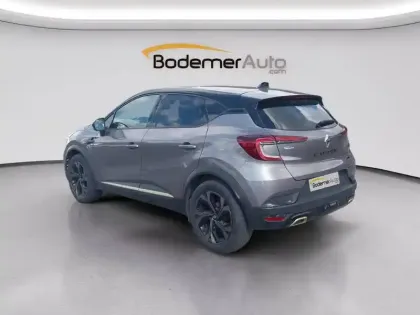 Photo 17 Renault Captur  E-Tech full hybrid 145