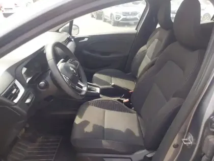 Photo 23 Renault Clio  E-Tech full hybrid 145