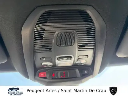 Photo 15 Peugeot 3008  Hybrid 136 e-DCS6