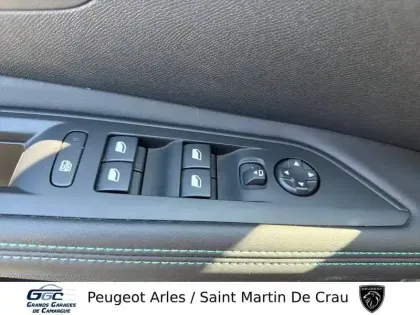 Photo 12 Peugeot 3008  Hybrid 136 e-DCS6