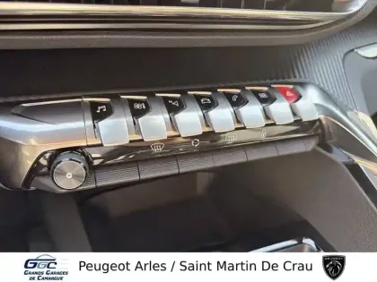 Photo 16 Peugeot 3008  Hybrid 136 e-DCS6