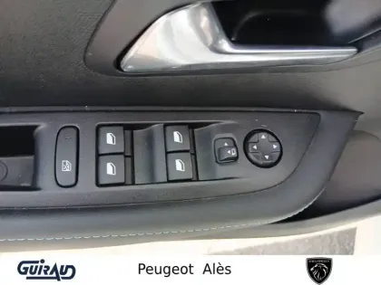 Photo 12 Peugeot 208  Electrique 50 kWh 136ch