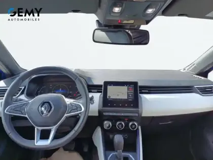 Photo 7 Renault Clio  E-Tech full hybrid 145