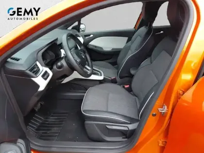 Photo 29 Renault Clio  E-Tech full hybrid 145