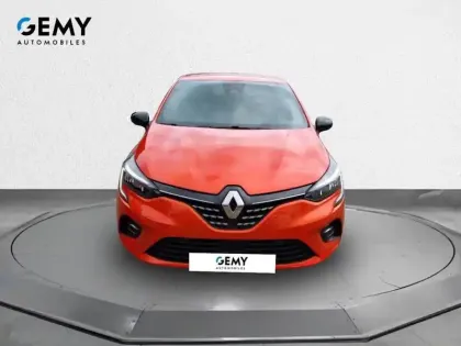 Photo 22 Renault Clio  E-Tech full hybrid 145