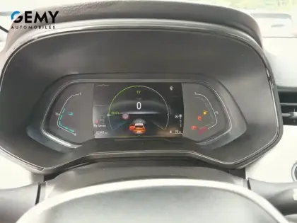 Photo 36 Renault Clio  E-Tech full hybrid 145