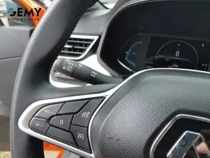 Photo 34 Renault Clio  E-Tech full hybrid 145