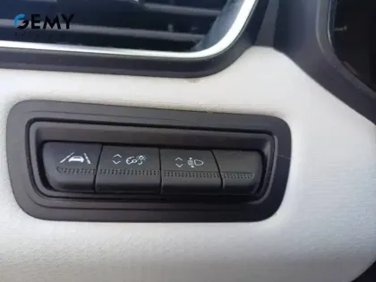 Photo 19 Renault Clio  E-Tech full hybrid 145