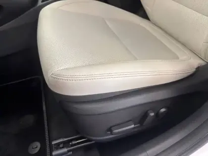 Photo 63 Hyundai Kona  Hybrid 141