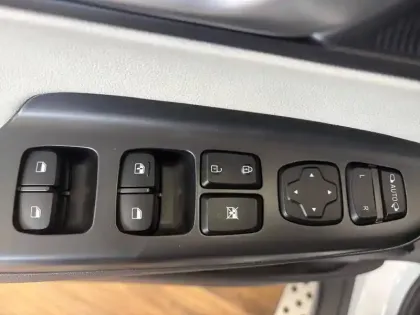 Photo 62 Hyundai Kona  Hybrid 141