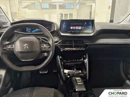 Photo 11 Peugeot 208  Electrique 50 kWh 136ch