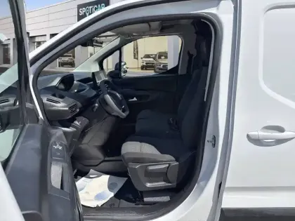Photo 9 Peugeot Partner  FOURGON M 650 KG BLUEHDI 130 S&S EAT8