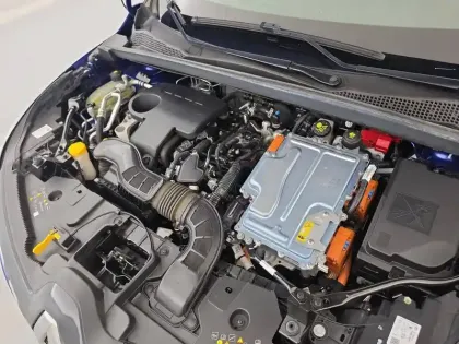 Photo 39 Renault Captur  E-Tech full hybrid 145