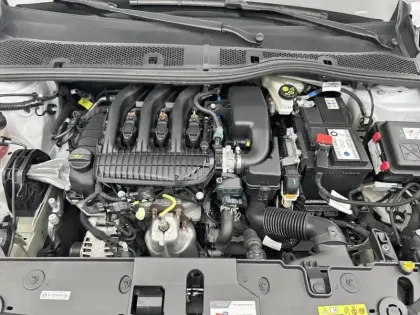 Photo 23 Peugeot 208  PureTech 75 S&S BVM5