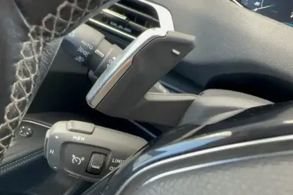 Photo 22 Peugeot 3008  Hybrid 225 e-EAT8