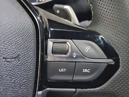 Photo 48 Peugeot 208  Hybrid 145 ch e-DCS6