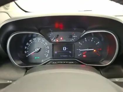 Photo 37 Citroën C3 Aircross  PureTech 110 S&S BVM6