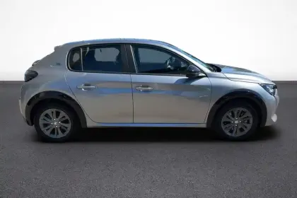 Photo 6 Peugeot 208  Electrique 50 kWh 136ch