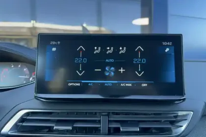 Photo 16 Peugeot 3008  BlueHDi 130ch S&S BVM6