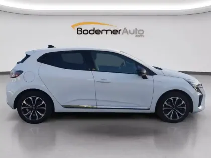 Photo 5 Renault Clio  E-Tech full hybrid 145 ch GSR2