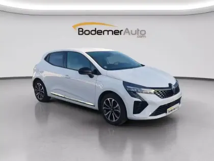 Photo 6 Renault Clio  E-Tech full hybrid 145 ch GSR2