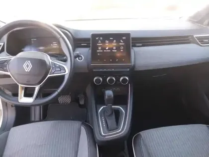 Photo 9 Renault Clio  E-Tech full hybrid 145 ch GSR2