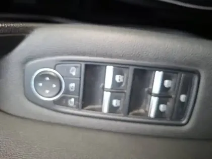Photo 44 Renault Captur  E-Tech full hybrid 145